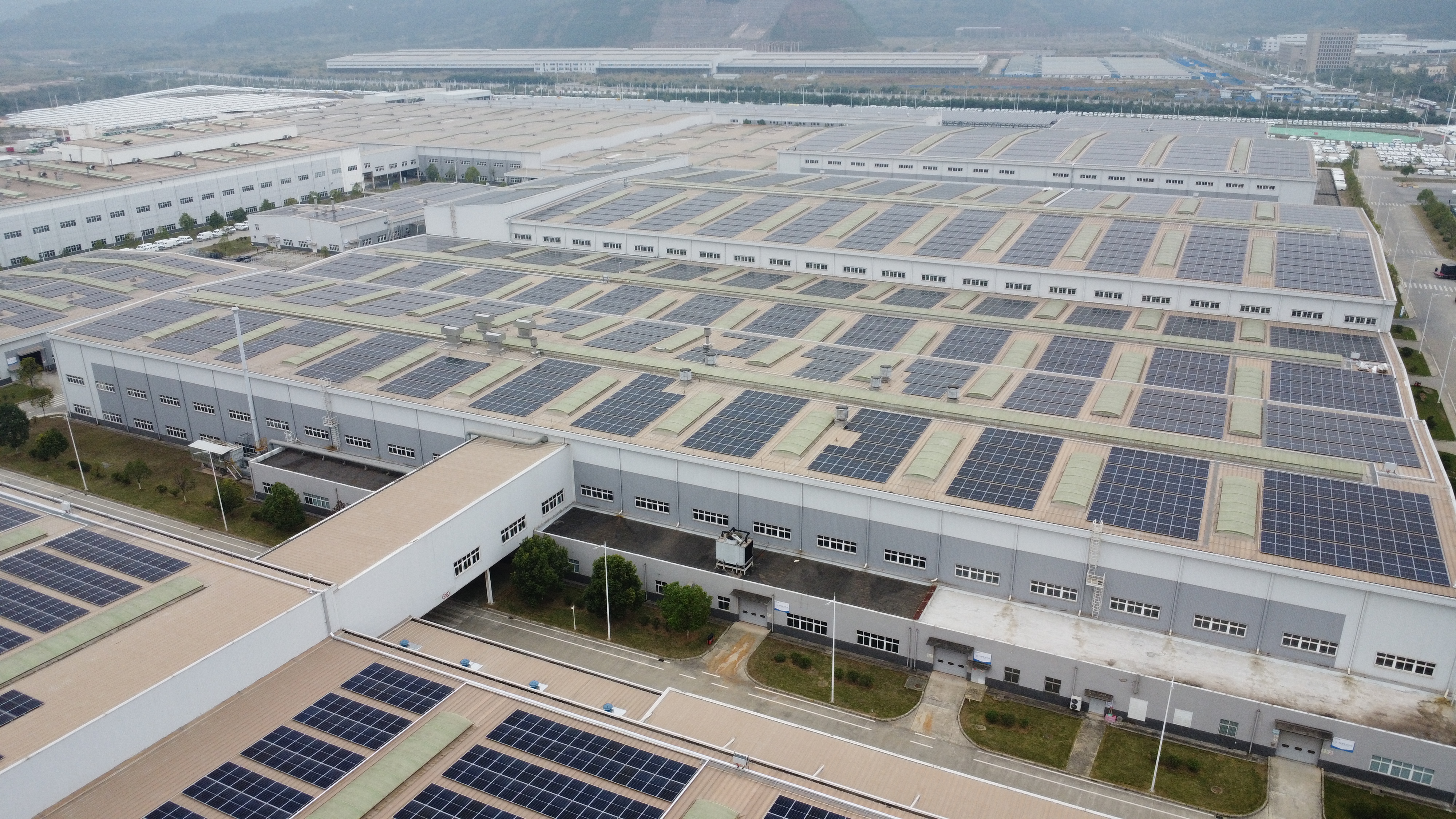 南充商用车基地23MW分布式光伏项目并网，开启绿色发展新篇章